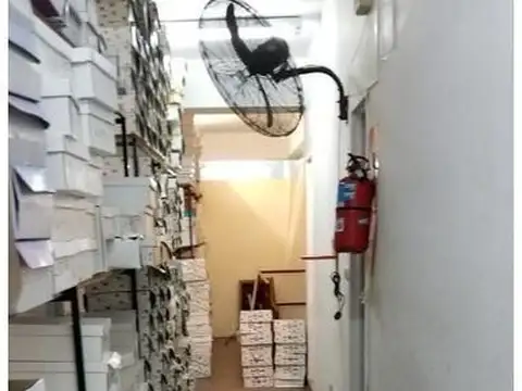 Local en Venta Via Púb.