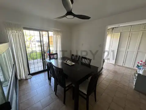 CASA DUPLEX EN VENTA GODOY CRUZ
