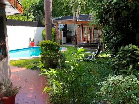 Casa en Venta con 1 cochera