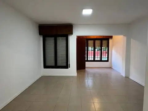 Depto Tipo Casa en Alquiler de 2 dormitorios