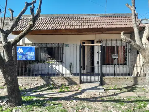 Casa de 3 ambientes en Pompeya, Merlo