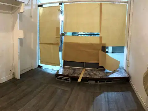 LOCAL Nº 12  EN GALERÍA - HAEDO CENTRO