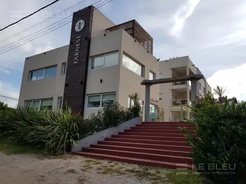 Venta Departamento 2 Amb 53 mts con balcon, parrilla y cochera Mar De Las Pampas villa Gesell