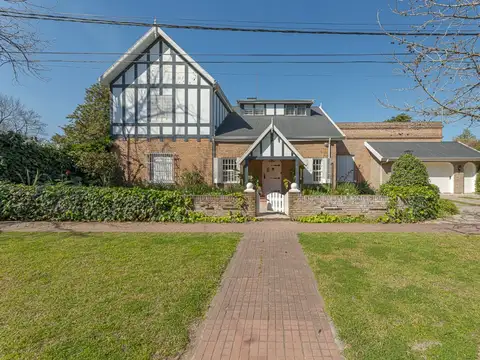 Venta increible casa inglesa - fisherton - pileta