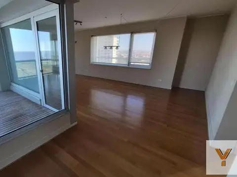 Departamento en Alquiler de 3 dormitorios