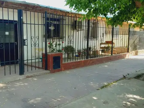 Venta de casa en Lujan Centro