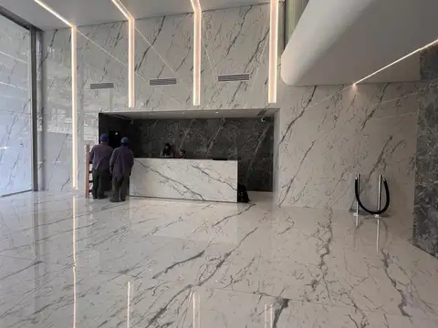 DOME BUSINESS -  ESQUINERO con Piso y AC Instalado de 200 m2 con 2 cocheras  - Oportunidad