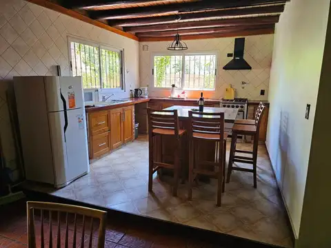 Casa 3 ambientes con 2 baños