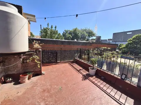 Depto Tipo Casa 4 ambientes con 1 baño