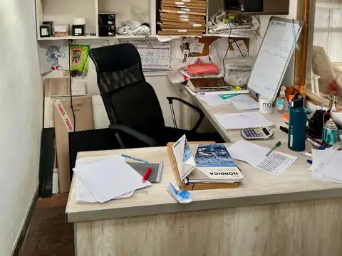 ALQUILER EXCELENTE GALPON EN ZONA INDUSTRIAL