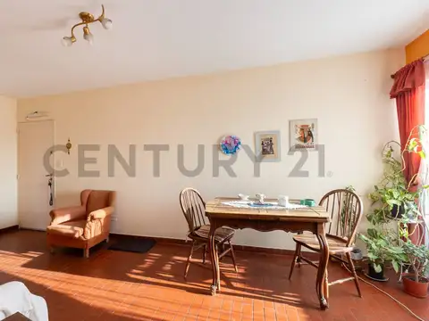 VENTA DEPTO 4 AMBIENTES - MARTIN CORONADO