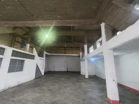VENTA DEPOSITO CON VIVIENDA EN AVELLANEDA