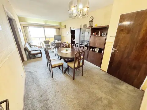 Departamento de 3 ambientes en Las Lomitas
