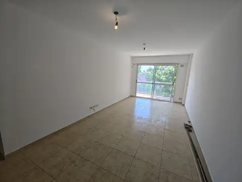 Departamento en Alquiler en Liniers, $ 420.000