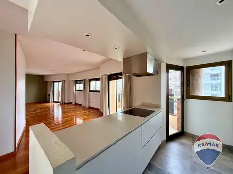 Departamento en Alquiler de 5 ambientes