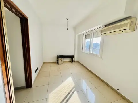 VENTA DEPARTAMENTO 2 AMBIENTES RAMOS MEJIA sobre AV. DE MAYO