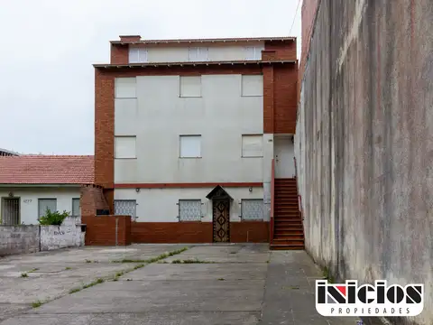 Departamento en Zona Tranquila - C711