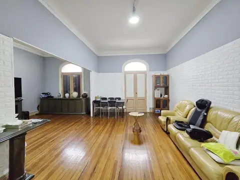 VENTA DEPTO ESTILO PH ONCE sobre Peron al 2600 Terraza propia