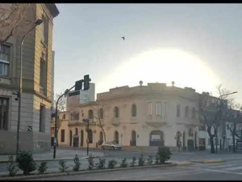 Avenida Pellegrini 100