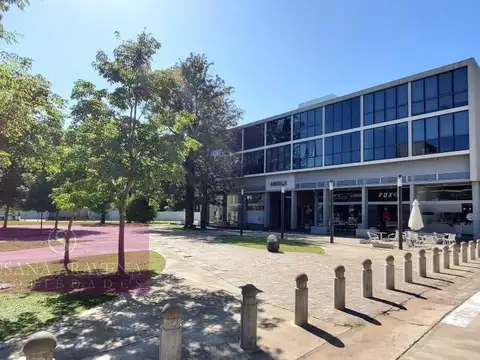 Local  en Venta en 46 Plaza, Pilar, G.B.A. Zona Norte