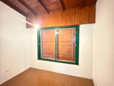 Alquiler Casa 3 Ambientes Con Cochera  Ituzaingo
