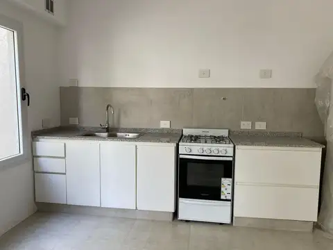 Depto Tipo Casa en Venta en Castelar Sur, USD 160.000