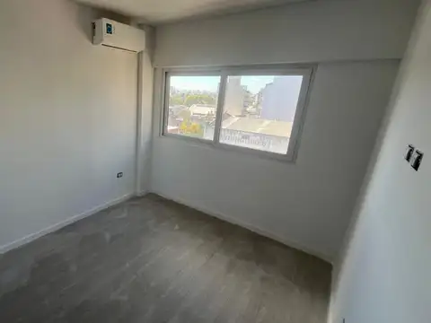 Departamento en Venta en Villa Luro, USD 115.000