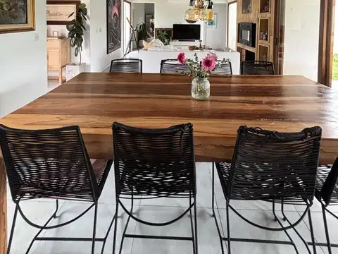 Casa 5 ambientes con 3 baños