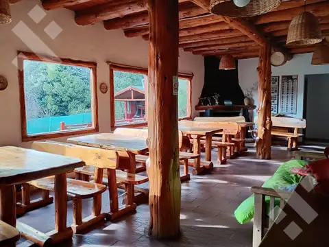 Glamping, hostel y cabañas en Villa Traful