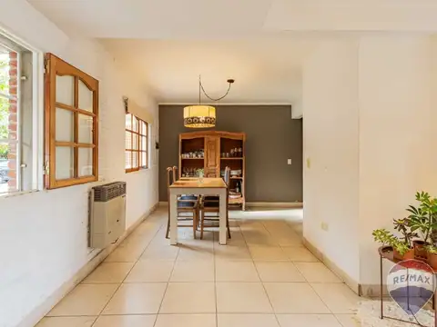 CASA EN VENTA GONNET