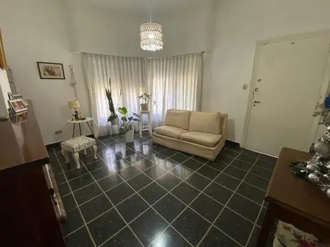 Mitre 100