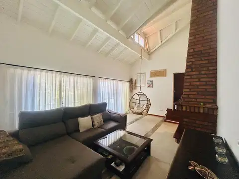 PH 4 AMBIENTES CON QUINCHO Y TERRAZA PROPIA