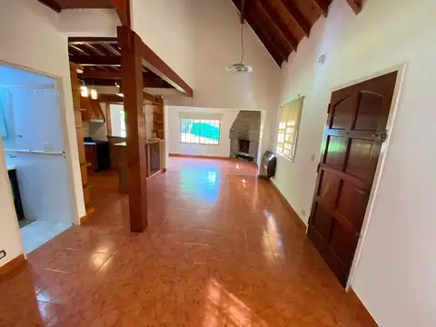 Casa 4 ambientes con 4 baños