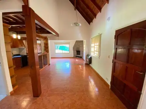 Casa en Venta con 5 cocheras