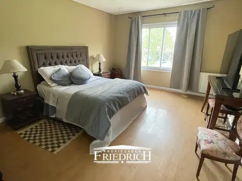 Casa en Venta al Oeste