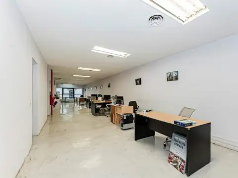 Avenida Rivadavia 1100, Piso 0