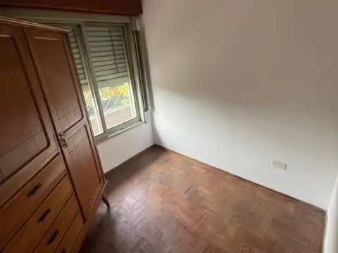 presidente peron 3200, Piso 1