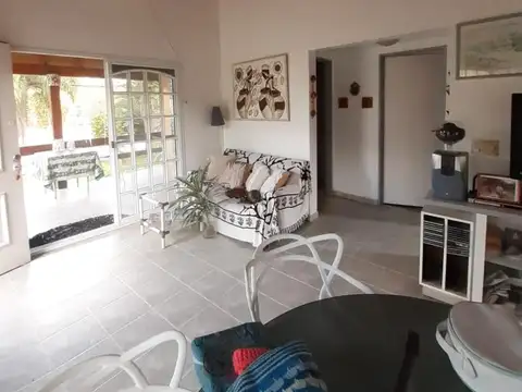 Casa en venta - 4 Dormitorios 2 Baños - 2.483Mts2 - Astillero Parodi, Tigre