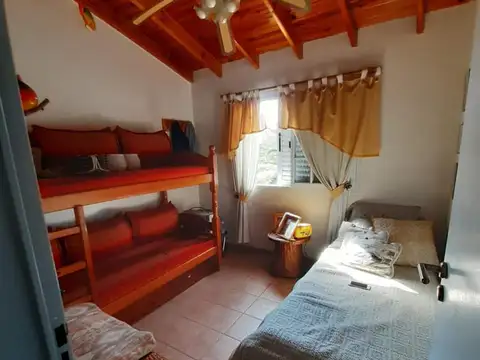 Casa en venta - 4 Dormitorios 2 Baños - 2.483Mts2 - Astillero Parodi, Tigre
