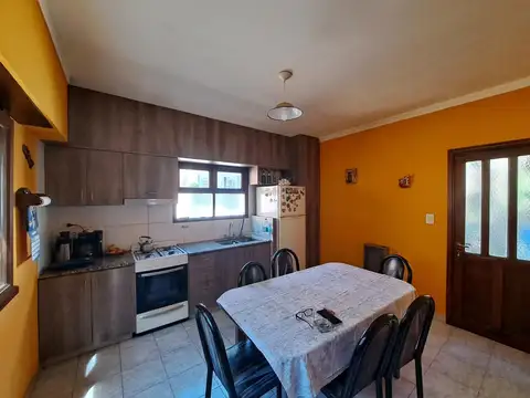 Barrio Colina Alegre. Casa 3 amb 