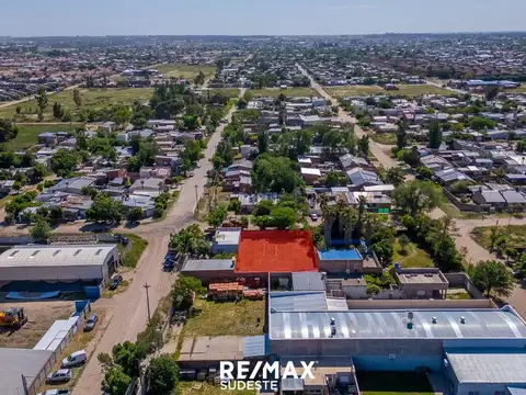 LOTE CERRADO. OPCION DE COMPRAR EL CONTIGUO