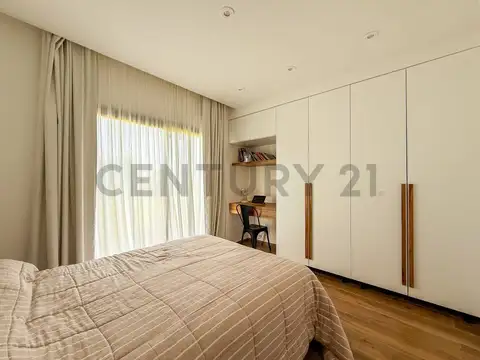 Casa 6 ambientes con 2 baños