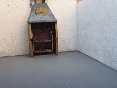 Depto Tipo Casa en Venta con 1 cocheras