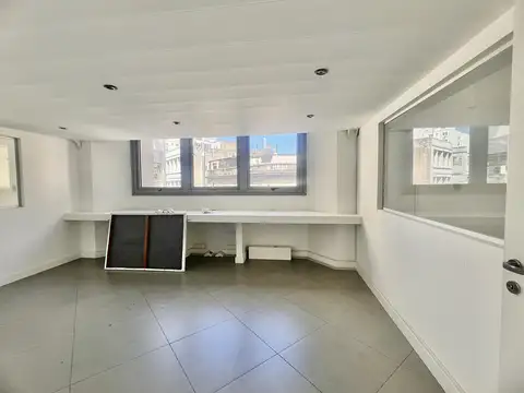 Oficina 3 ambientes con 1 baño