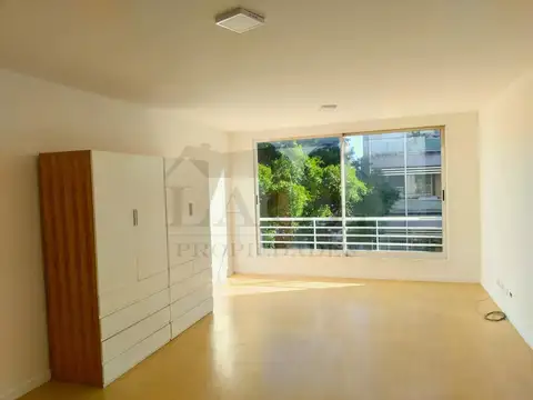 Deheza 3100, Piso 3°