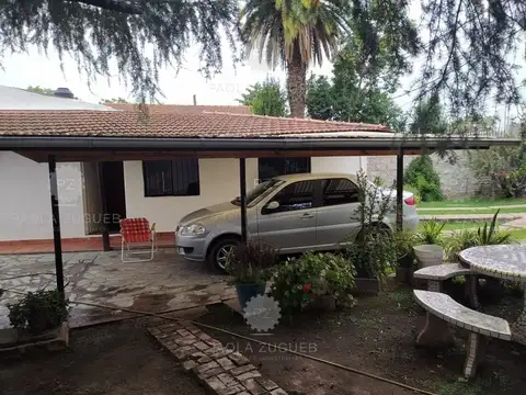 Casa 5 ambientes con 2 baños