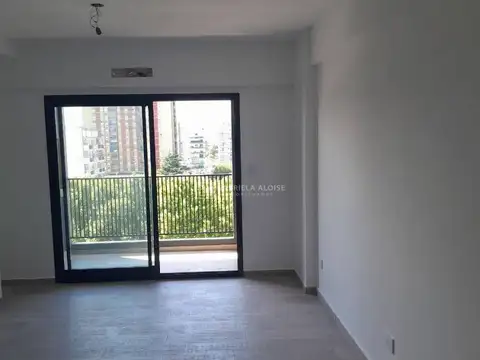 Sarmiento 2600, Piso 8