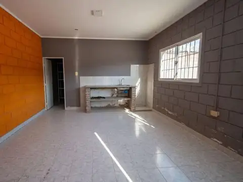 Facundo Zuviría 8300