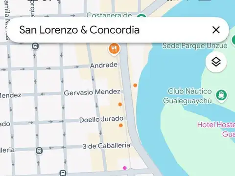 Alquiler de amplios ambientes a refaccionar.