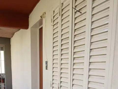 Juan Schmidt y Corona Martínez 2400